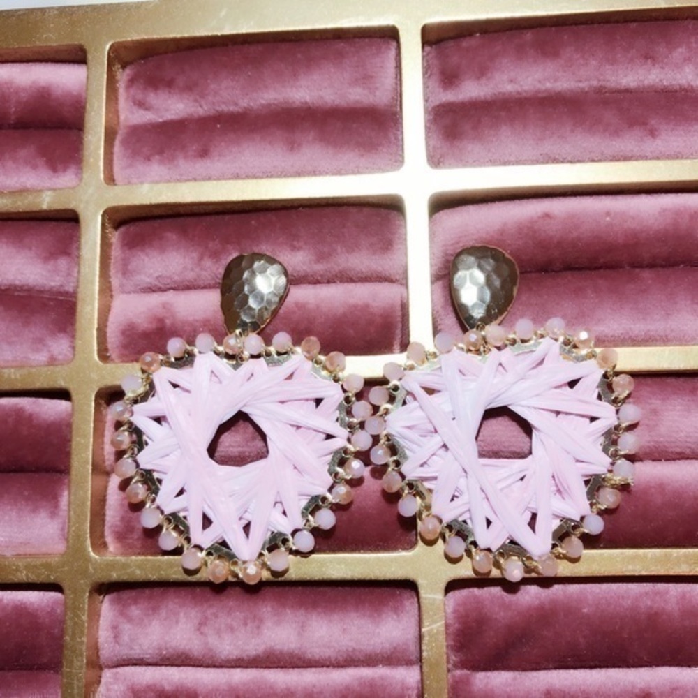 Raffia grass Pink Heart Earrings